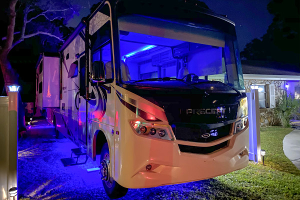 Tech Packed 2019 Jayco w/ Solar,Large Battery Bank,  Sat and Starink