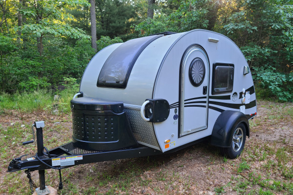 Little Foot our 2018 Tag teardrop is ready for an adventure basecamp.