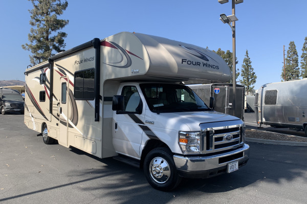 2020 Thor Motor Coach Four Winds