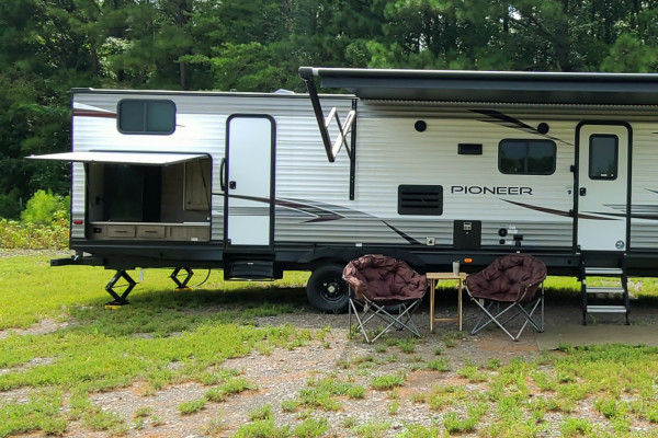 2021 Heartland Pioneer