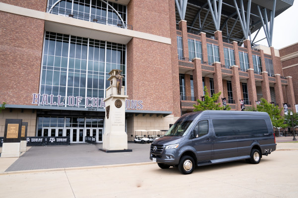 2022 Ultimate Toys - Presidential **250 free miles per day***