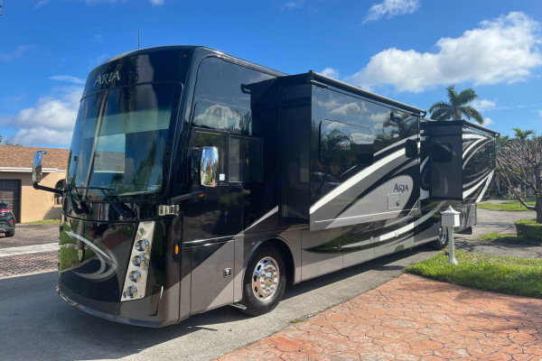 2020 Thor Motor Coach Aurora