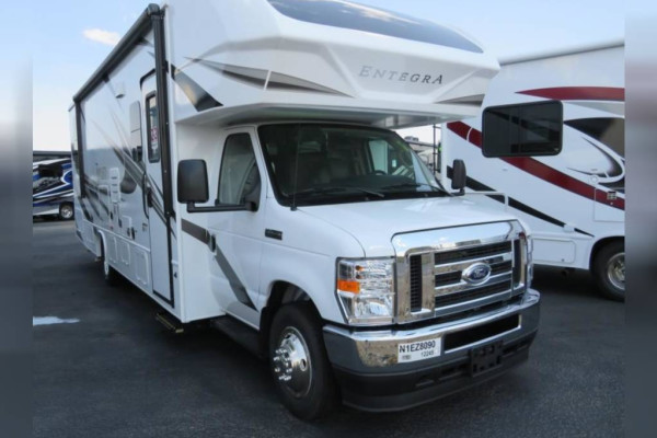 2022 Entegra Odyssey 30Z