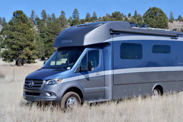 Luxury + Family Friendly 2022 Tiffin Wayfarer - Perfect for Grand Canyon!