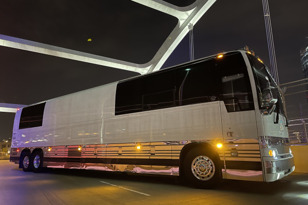 Prevost Star Coach