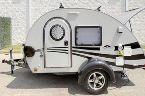 Dolly Nucamp Teardrop Trailer