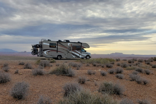 Ski Rig Bessy, 2015 Thor Motorcoach Four Winds 28Z 4 Season