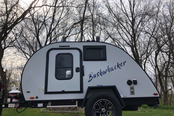 2022 Bushwhacker Teardrop camper - off grid capable and boondock ready