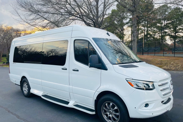 2023 Ultimate Toys Coach- Amazing Family Road Trip Vehicle