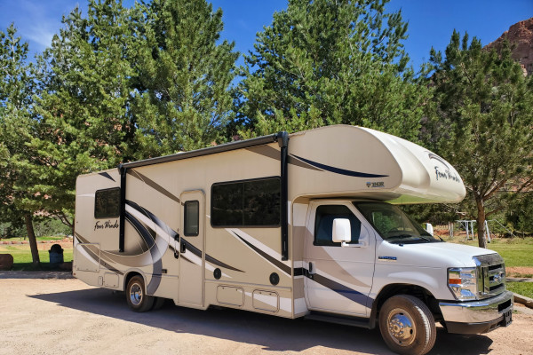 2019 Thor Four Winds 28' Boondocker