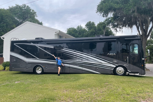 2023 Luxury Thor Motor Coach Aria 4000