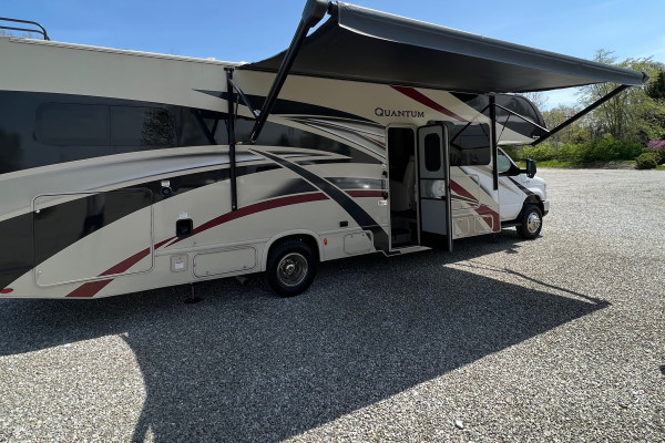 C&N Adventures Thor Motor Coach WS31 Class C