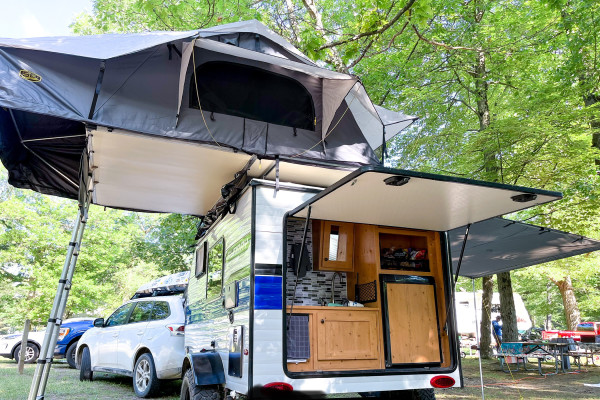 “R2” the Sunray 115 with Roof Top Tent (RTT)