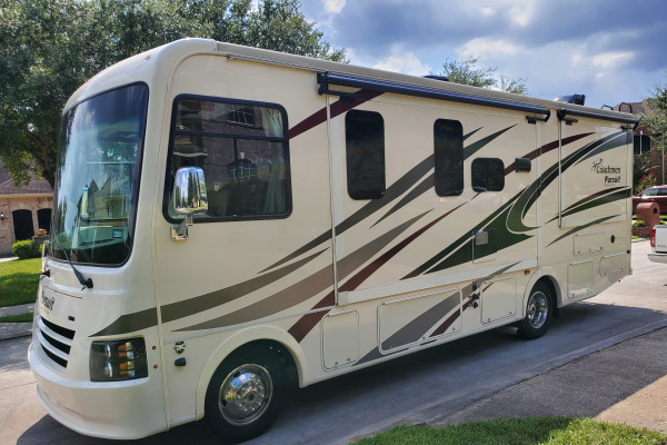 2018 Coachmen Pursuit 27DS Sleeps 8 Enhanced Suspension & Steering