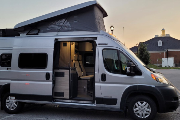<<< STEALTH CAMPER ALERT >>>