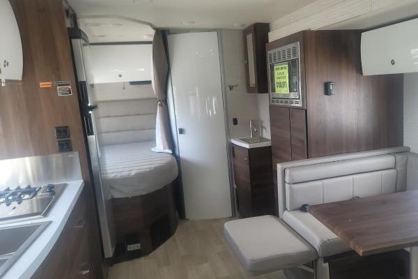 2022 Winnebago Navion