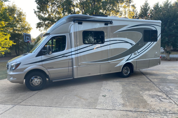 2015 Mercedes Winnebago View