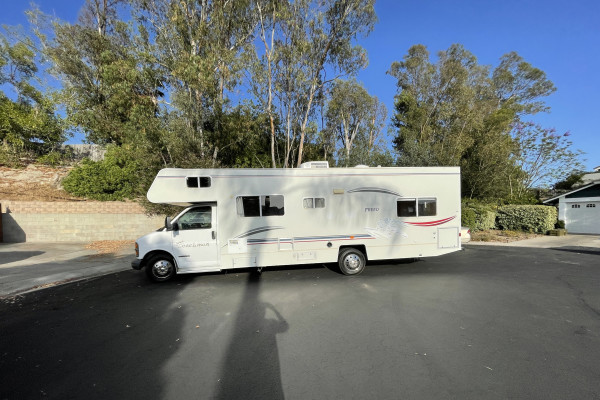 2003 Coachmen Freedom