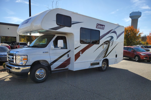 Chill Axe Inn 2023 Thor Motor Coach 22EQF
