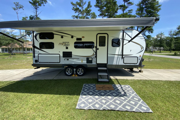 Rockwood Mini Lite Bunkhouse - Your home away from home!