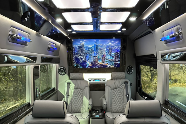 2023 Midwest Automotive Designs (Ultimate Toys) Ultimate Coach