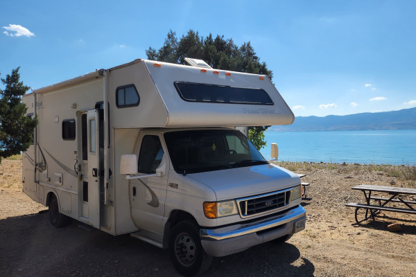 Thor Fourwinds 26ft Motorhome