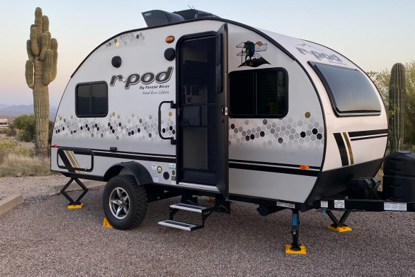 Super Clean! Lightweight! 2022 rPod Travel Trailer