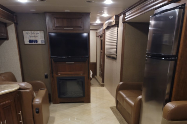 2016 Coachman Encounter Like new inside and out.