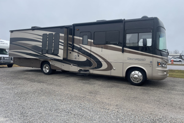 2011 Forest River Georgetown M373DS