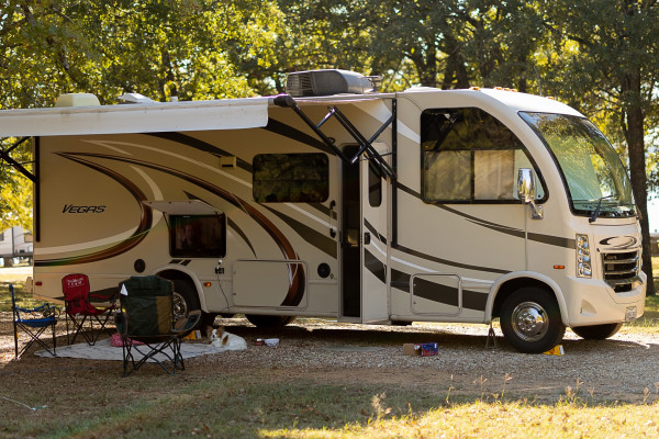 2016 Thor Motor Coach Vegas - Perfect sized home away from home...on wheels