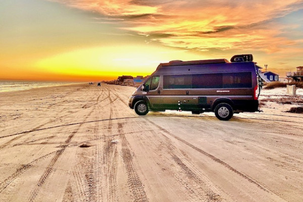 NEW! 2022 Thor Sequence 20J Luxury Family Adventure Van - Sleeps 4!
