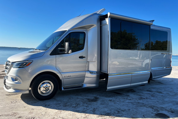 2021 Mercedes-Benz Atlas Airstream (The Glamper Camper)