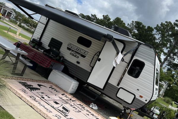 2021 KZ  Sportsmen Classic 181BH