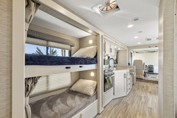 Brand New Thor (2023) Luxury, Family, Friends BUNK BEDS & Scooters