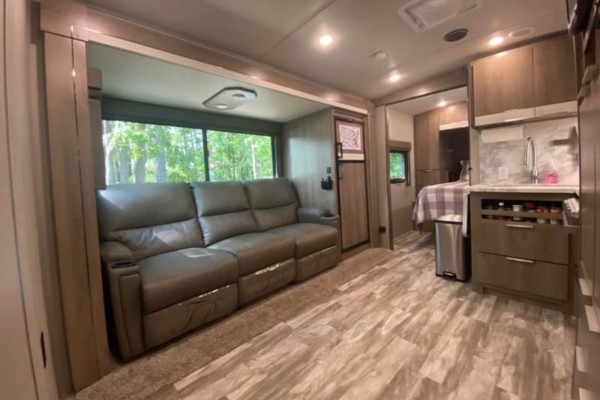 Luxury Bunkhouse with Private Bedroom