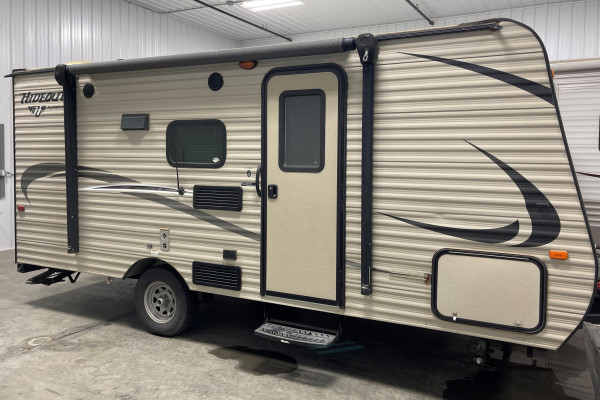 2017 Lightweight Camper Rental with Bunks!