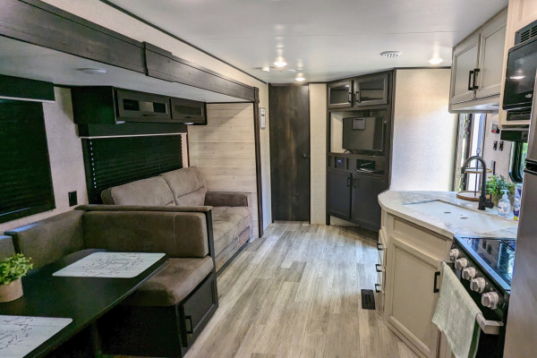 NEW & SPACIOUS | Fully Equipped | Perfect for Families & Pets