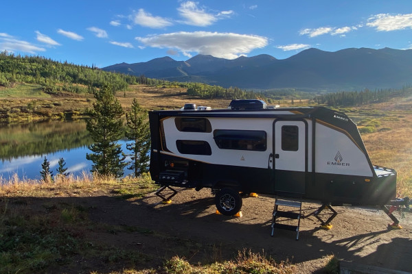 2022 Ember 190MDB w/Solar & Outdoor Kitchen - 23ft