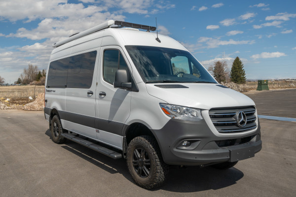 2023 4x4 Mercedes Camper Van! King Bed!