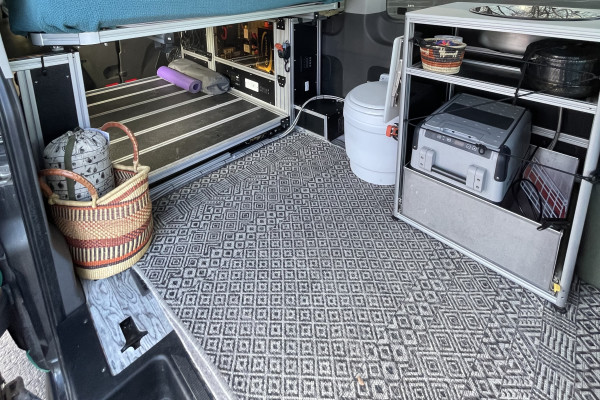 Onward! AWD VANDOIT Adventure Van: High-Roof LIV model