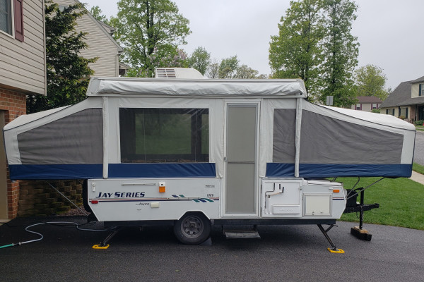 Jayco Pop-up Near Lancaster and Hershey, Sleeps 6, Pet Friendly