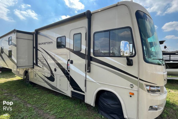 Perfect Family Aventure! Fully Equiped Class A Bunkhouse Georgetown