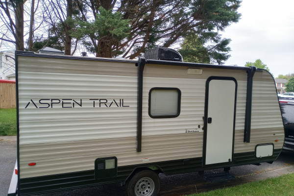 2021 Dutchmen Aspen Trail sleeps 5! Enjoy Delaware outdoors! Delivery Only