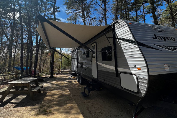 Fully Stocked Bunkhouse RV - Book Your Adventure!