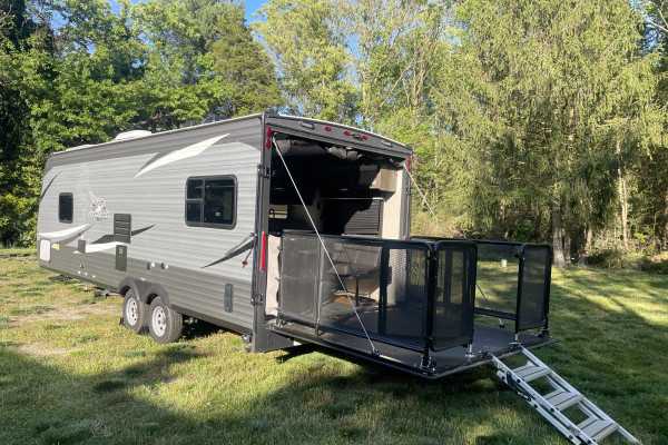 2021 Jayco Jay Flight Toy Hauler
