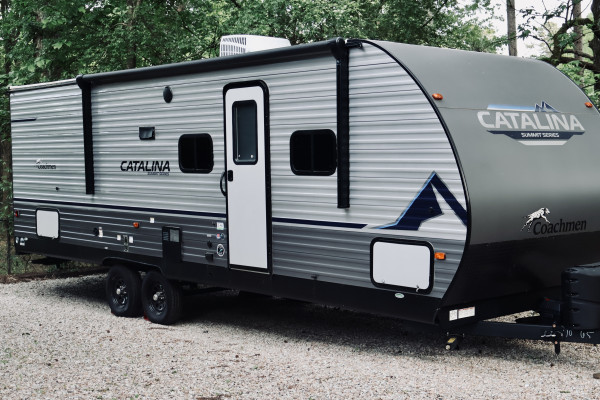 2023 Coachmen Catalina Summit