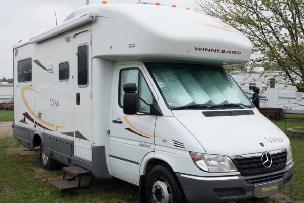 2007 Winnebago View - Pet Friendly - Great Fuel Mileage - Easy to drive!
