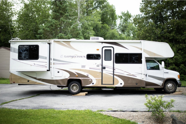 2007 Coachmen Leprechaun