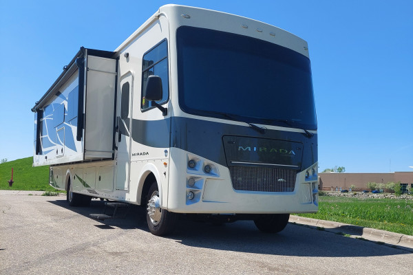 2022 Coachmen Mirada Pet Friendly