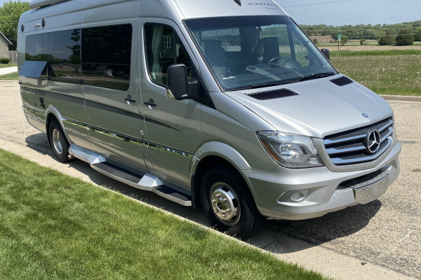 Mercedes Winnebago